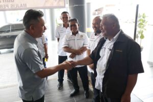 Ketibaan Yang Dipertua Majlis Perbandaran Pekan