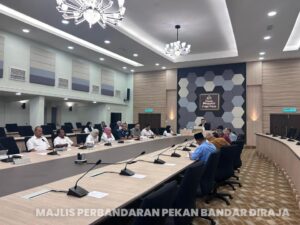 Sesi Perbincangan Antara Majlis Perbandaran Pekan Dan Jawatankuasa Pembangunan Dan Keselamatan Kampung (JPKK) Mengenai Aktiviti Pasar Malam