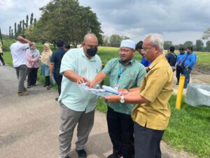 Lawatan Tapak Bagi Cadangan Pembinaan Jalan Di Padang Polo