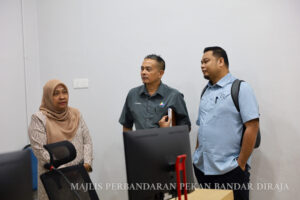 Perbincangan Cadangan Projek SMART4Pahang dan Lawatan Command Center Bersama Suruhanjaya Komunikasi dan Multimedia Malaysia