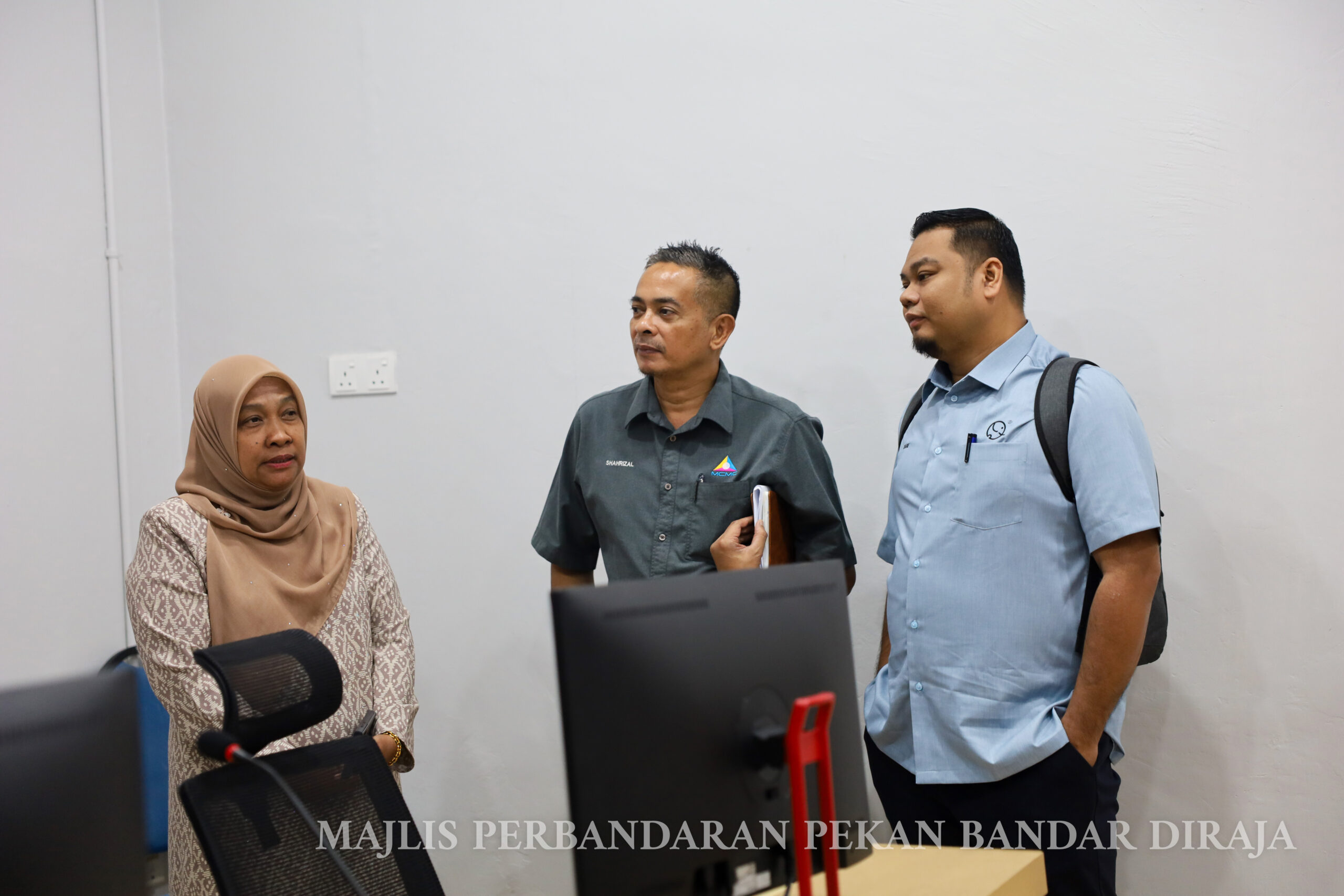 Perbincangan Cadangan Projek SMART4Pahang dan Lawatan Command Center Bersama Suruhanjaya Komunikasi dan Multimedia Malaysia