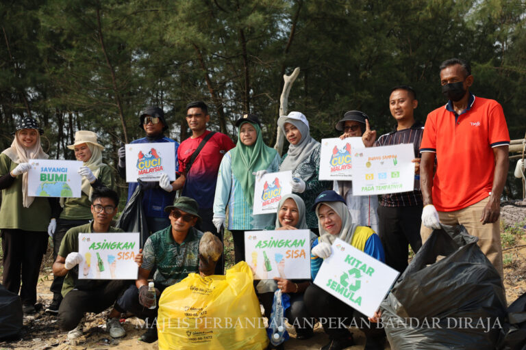 Program Pembersihan Mega Peringkat Daerah Pekan Sempena Hari Cuci Malaysia 2025.